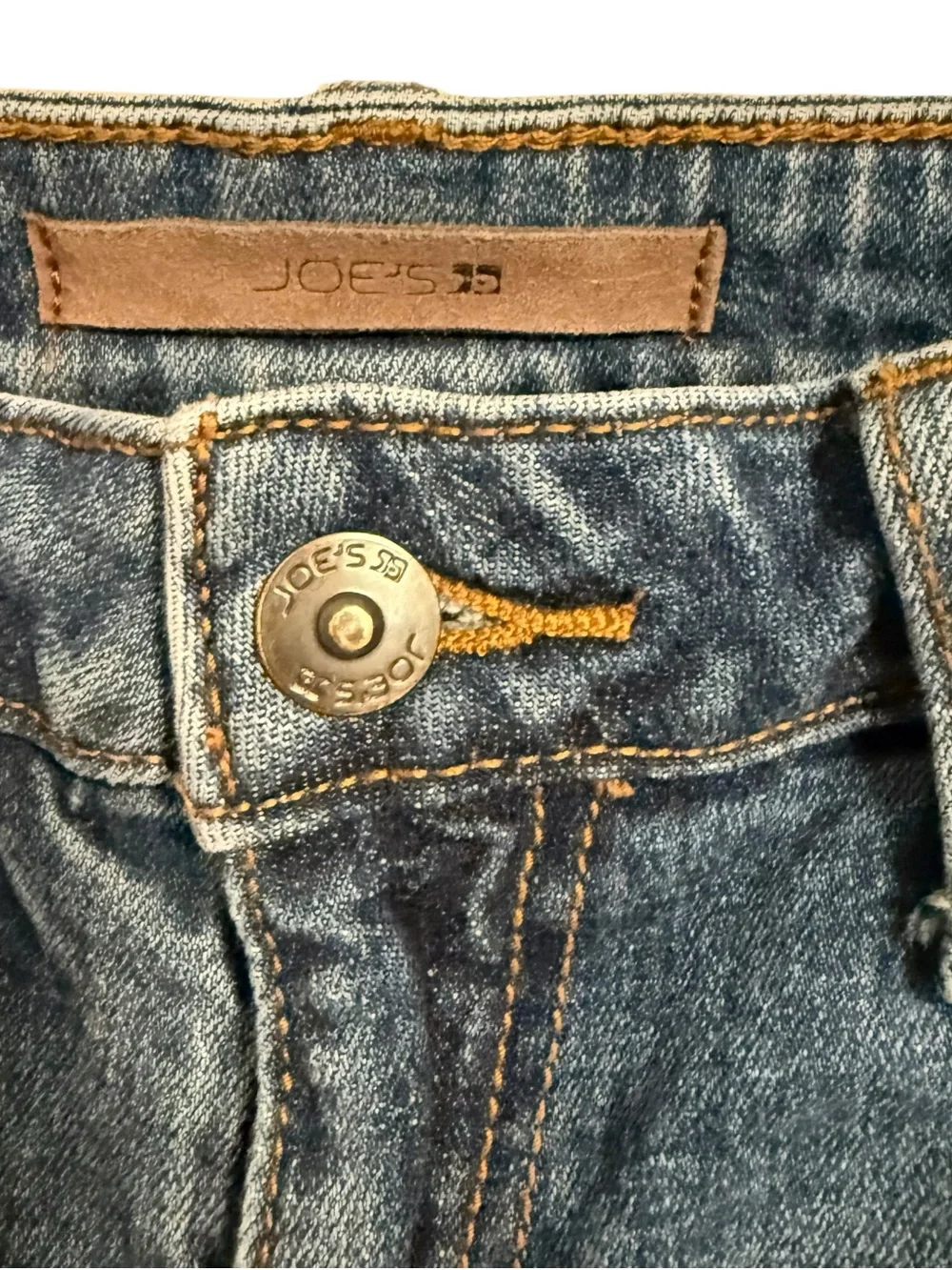 Joes Jeans distressed Bermuda Denim Jean Shorts in Giata Blue size 29